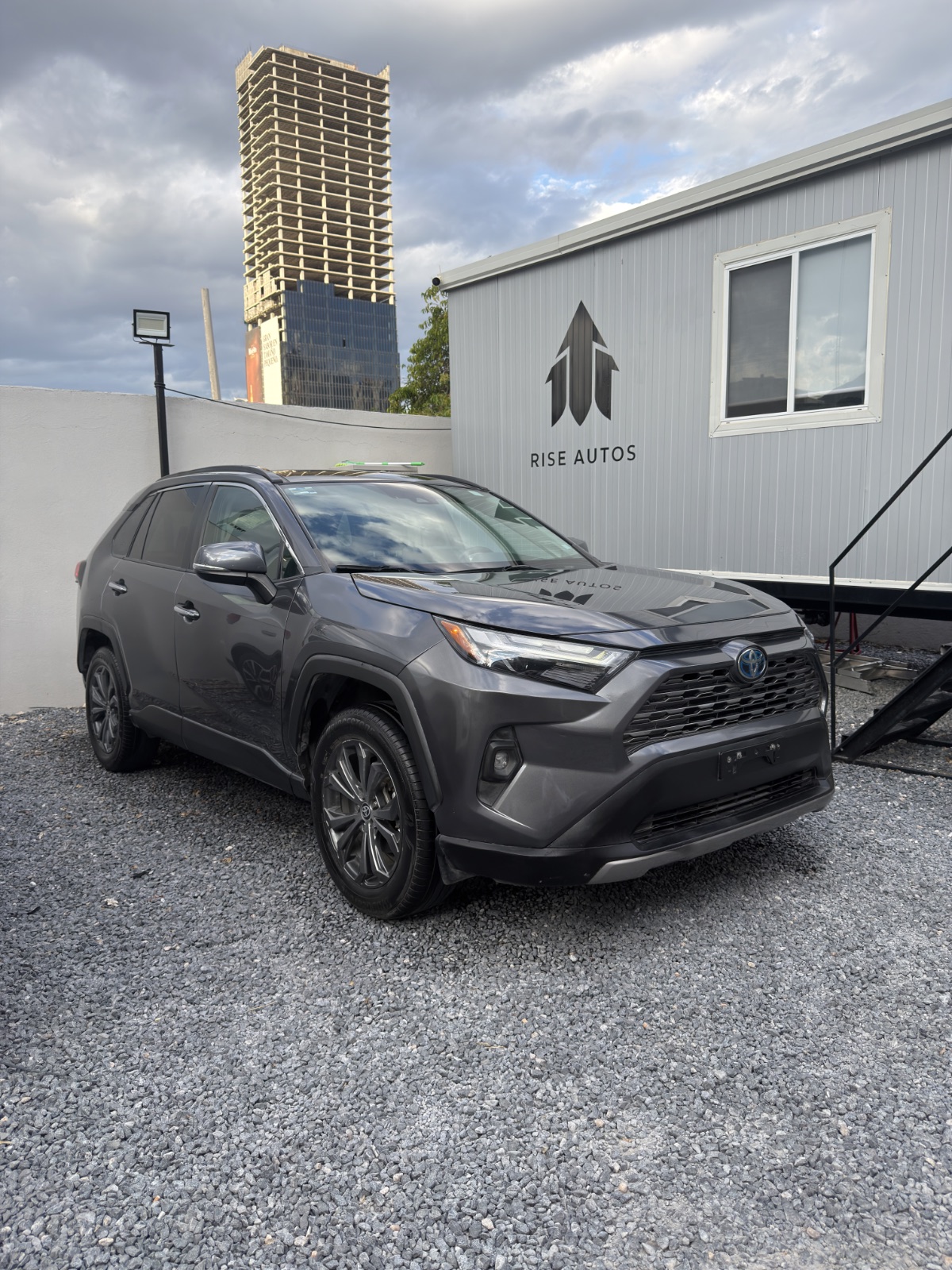 Toyota Rav 4 2023 — foto 1 de 18